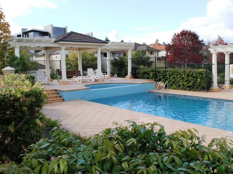 98 Linden Way, Bella Vista NSW 2153