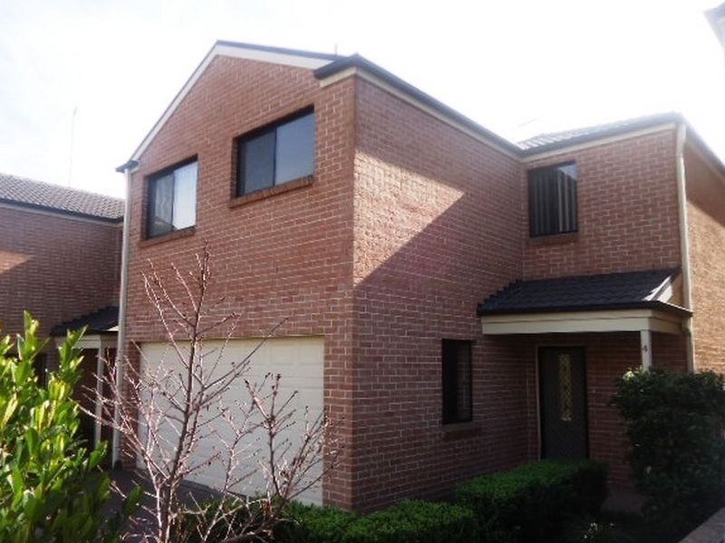 4/16 Hannah Ave, Kellyville NSW 2155