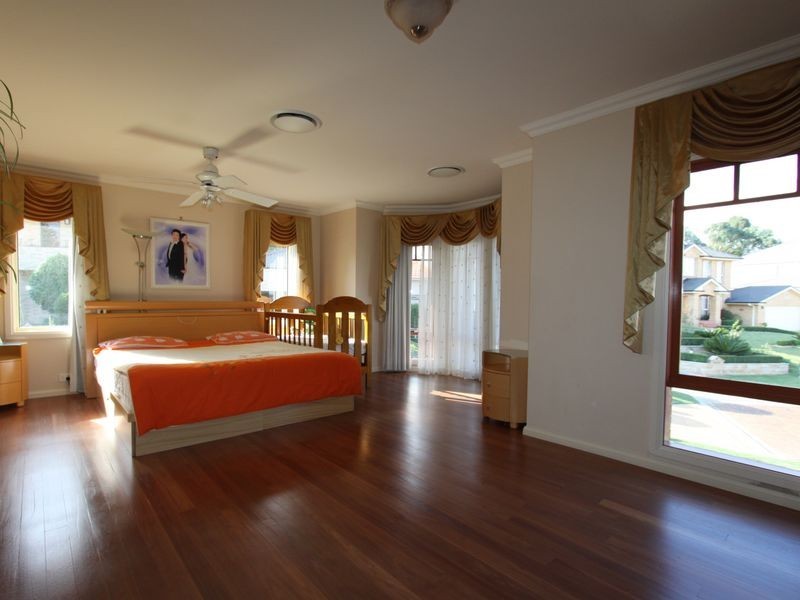 16 Coach House Place, Bella Vista NSW 2153