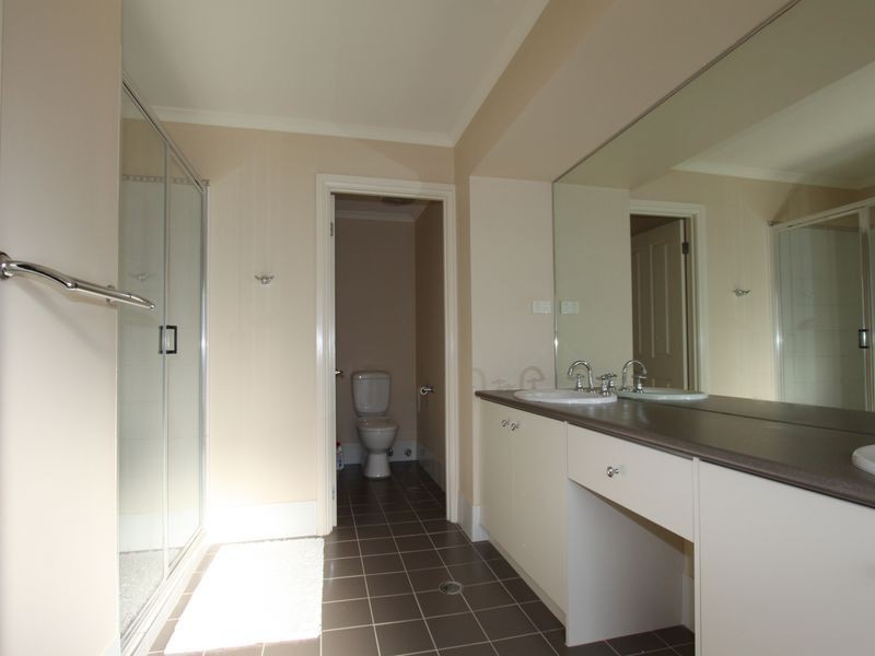 16 Coach House Place, Bella Vista NSW 2153