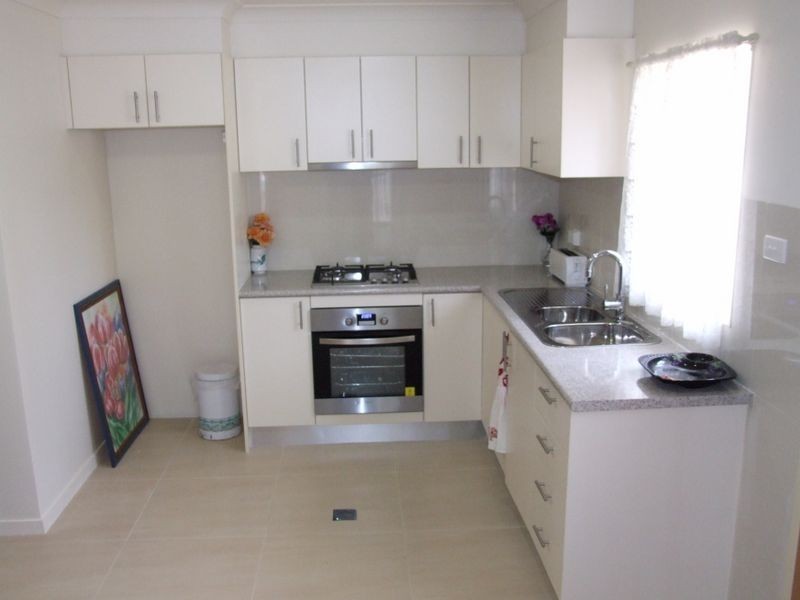 Flat/17 Eastbourne Way, Bella Vista NSW 2153