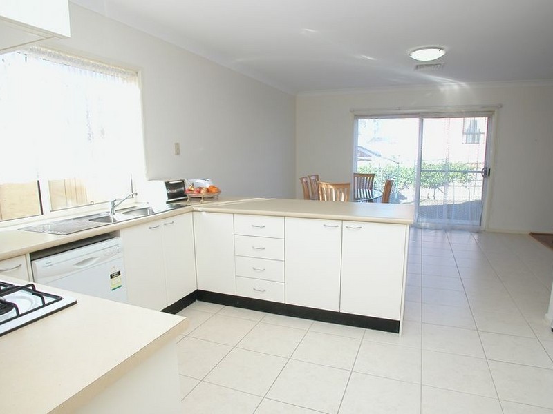 11 Summit Court, Glenwood NSW 2768