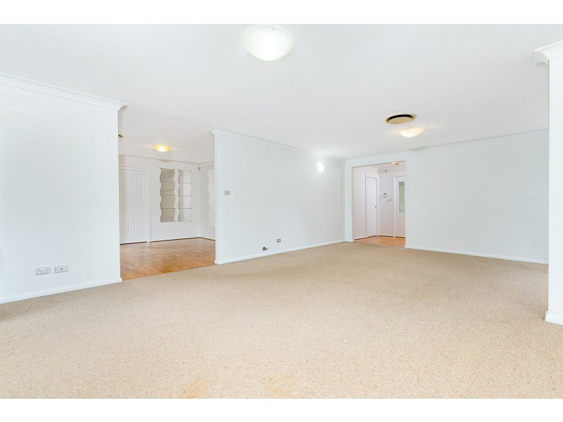 2 Skylark Cct, Bella Vista NSW 2153