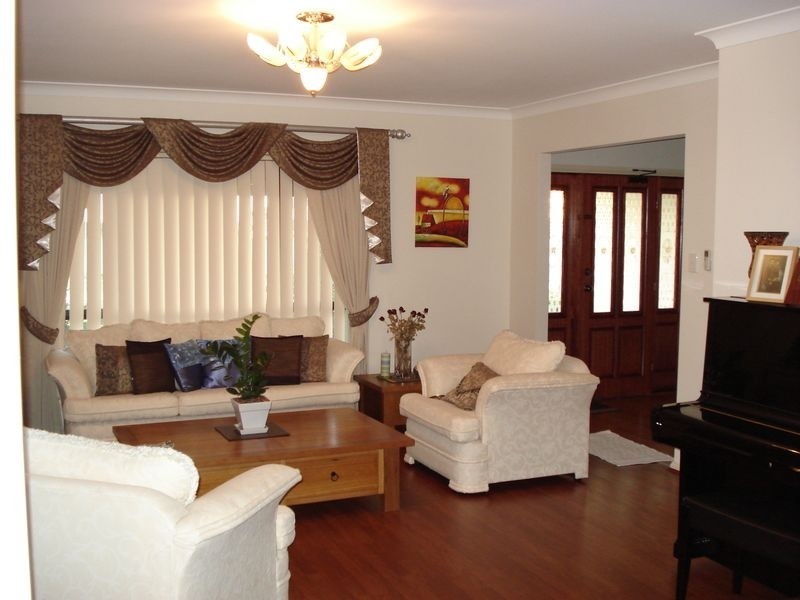 8 Malvern Rd, Glenwood NSW 2768