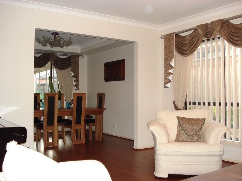 8 Malvern Rd, Glenwood NSW 2768