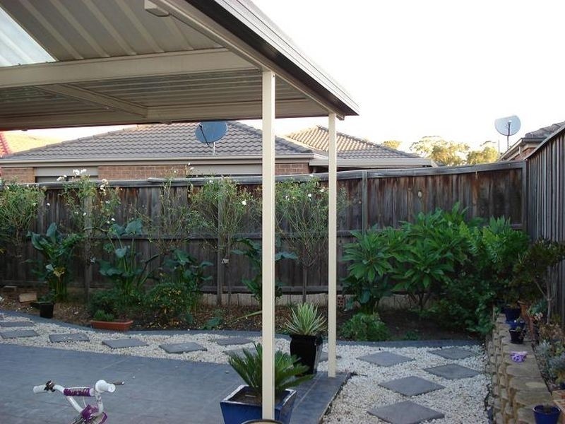 8 Malvern Rd, Glenwood NSW 2768