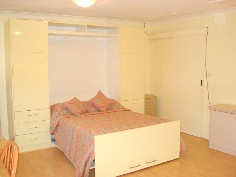 2 Bonnefin Place, Castle Hill NSW 2154