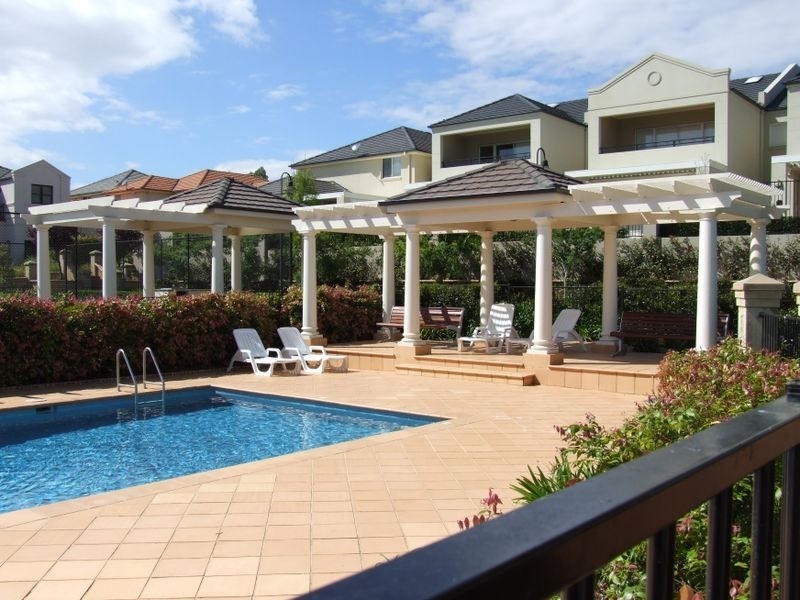 82 Linden Way, Bella Vista NSW 2153