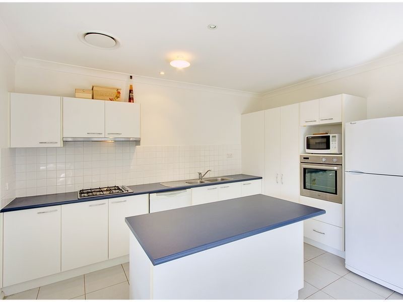33 Rochdale Cres, Stanhope Gardens NSW 2768