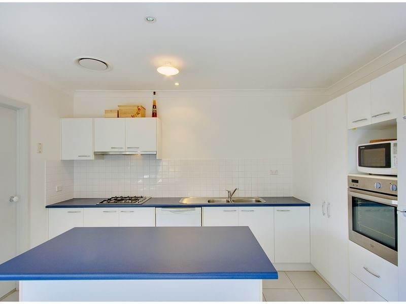 33 Rochdale Cres, Stanhope Gardens NSW 2768