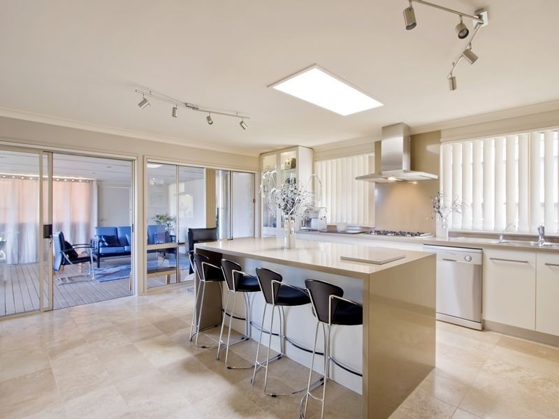 36 Gindurra Avenue, Castle Hill NSW 2154