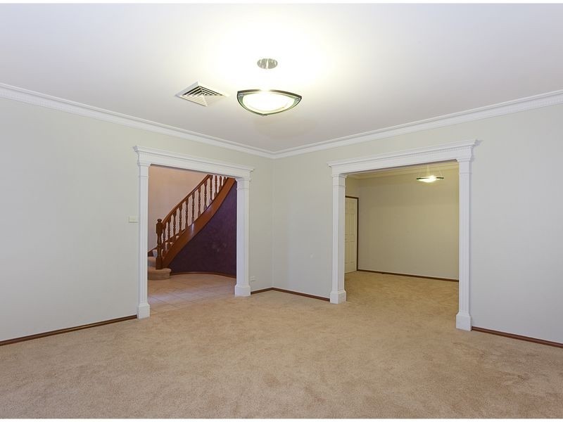 11 Patrine Pl, Bella Vista NSW 2153