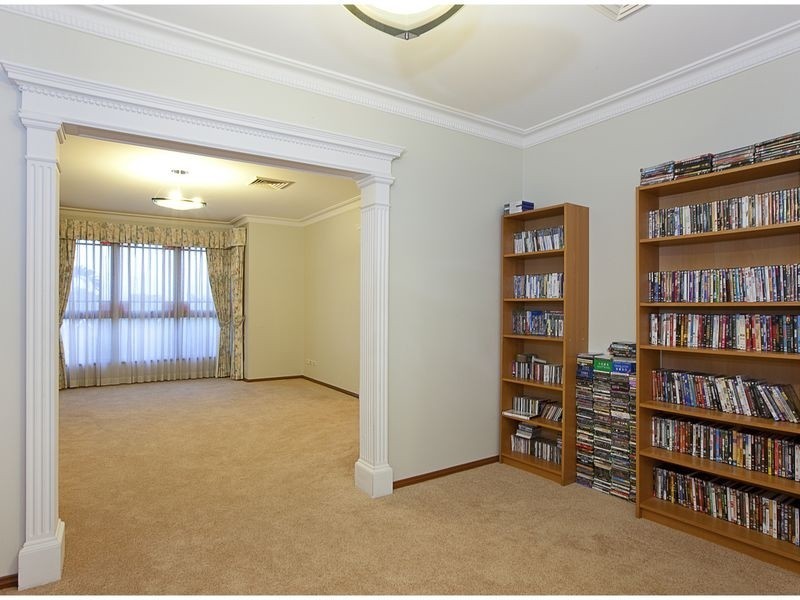 11 Patrine Pl, Bella Vista NSW 2153