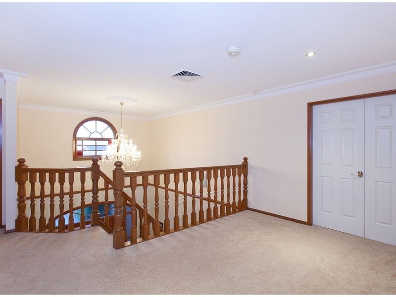 11 Patrine Pl, Bella Vista NSW 2153