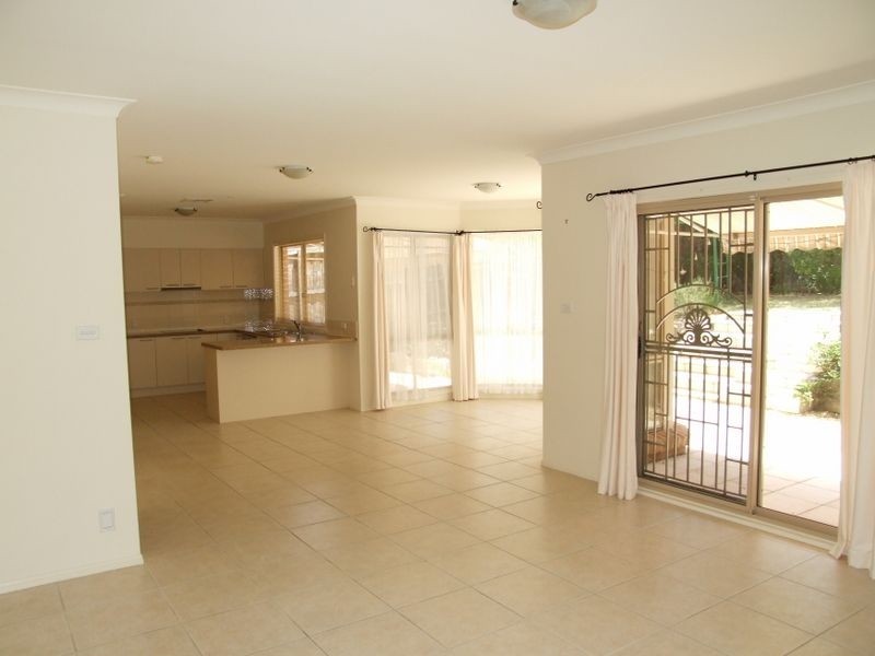 14 Emily Clarke Dr, Kellyville NSW 2155