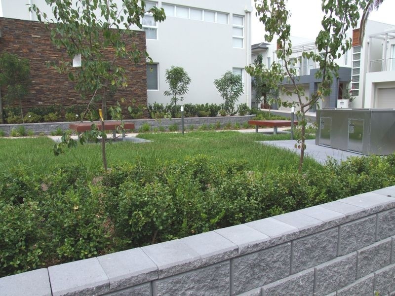 9 Waterstone Cres, Bella Vista NSW 2153