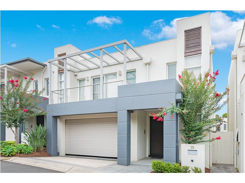 15 Waterstone Cr, Bella Vista NSW 2153