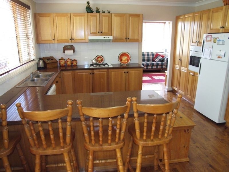 15 Wildflower Pl, Kellyville NSW 2155