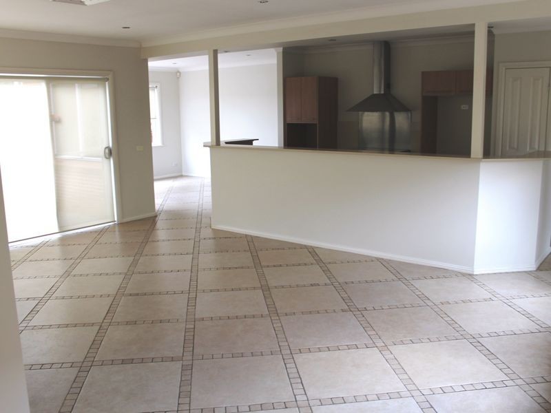 41 Greyfriar Pl, Kellyville NSW 2155