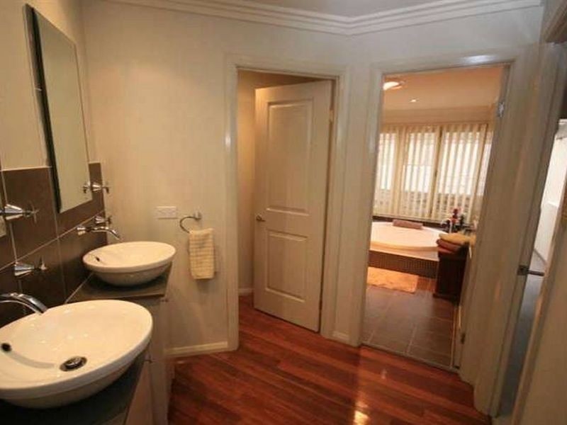 15a Rothwell Cct, Glenwood NSW 2768