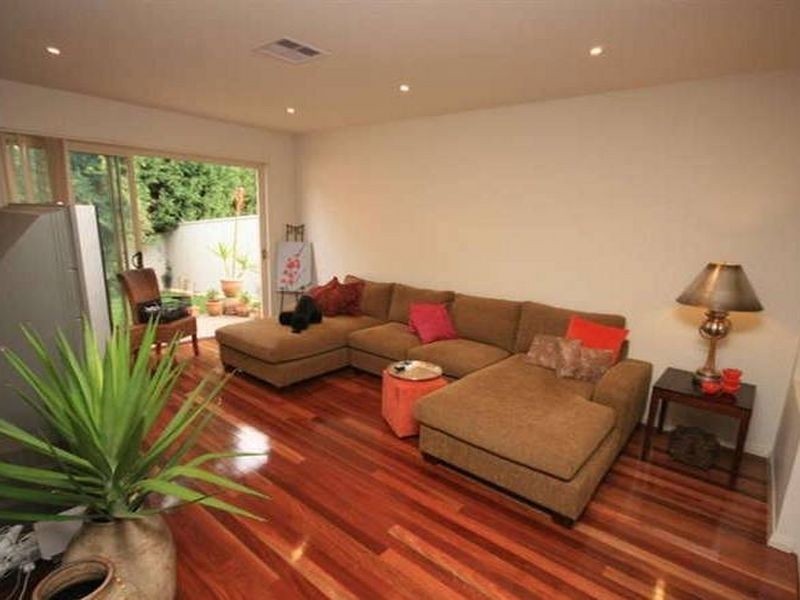 15a Rothwell Cct, Glenwood NSW 2768