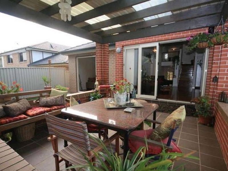 15a Rothwell Cct, Glenwood NSW 2768