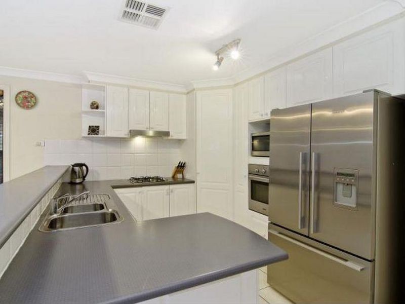 12 Wilkins Ave, Beaumont Hills NSW 2155