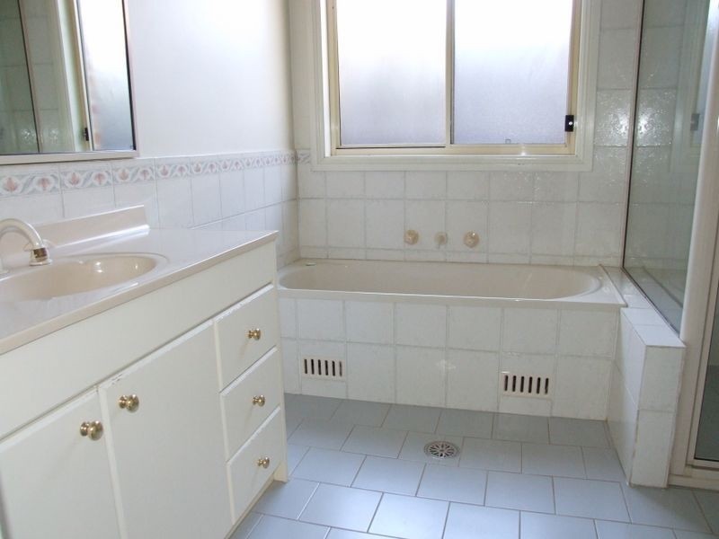 12 Paula Pearce Pl, Bella Vista NSW 2153