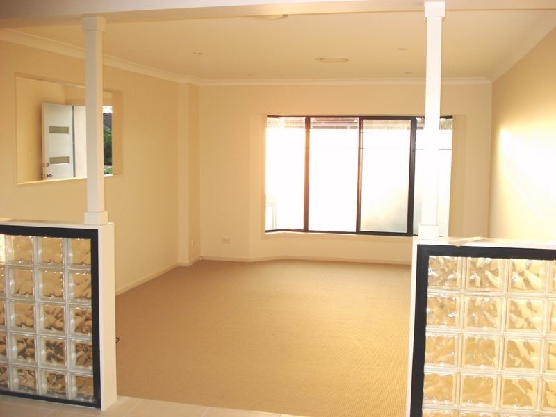 2 Jamieson Ave, Baulkham Hills NSW 2153