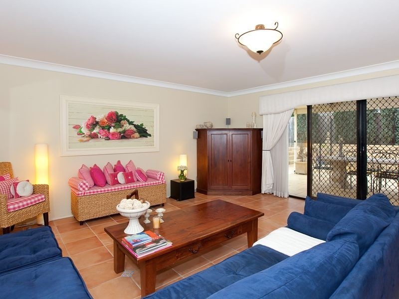 1 Crestview Ave, Kellyville NSW 2155