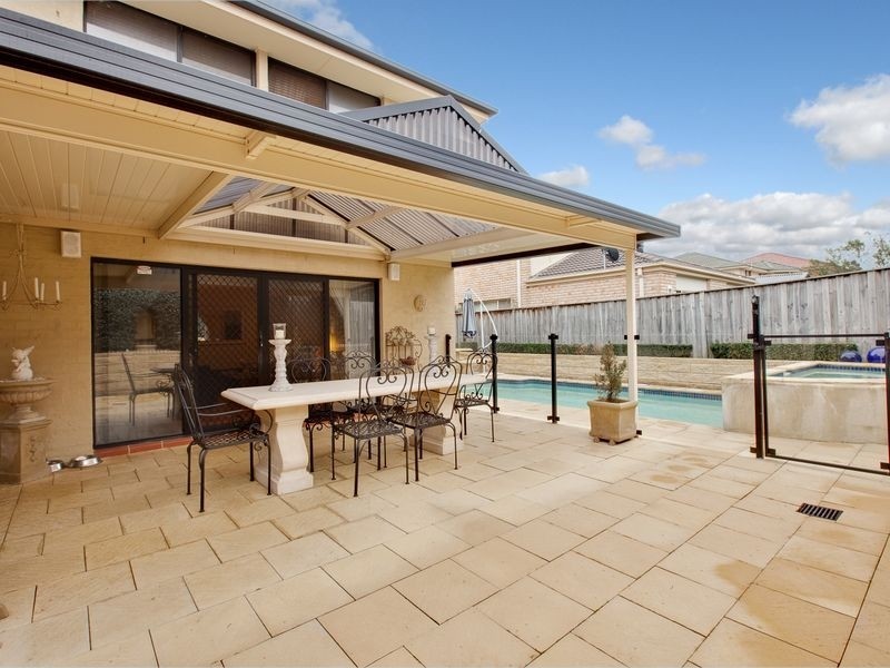 1 Crestview Ave, Kellyville NSW 2155