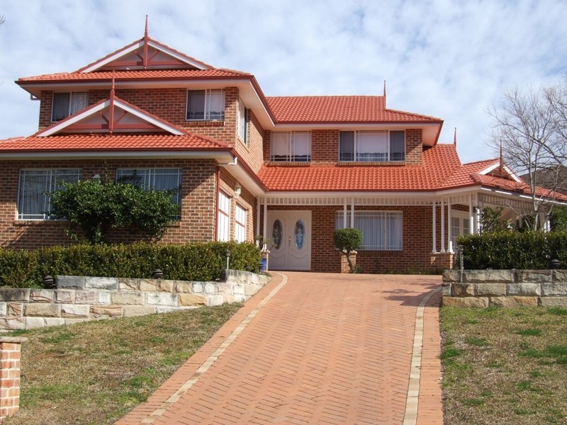 5 Grant Glade, Bella Vista NSW 2153