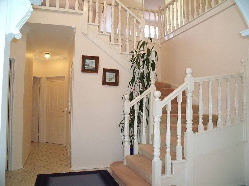 5 Grant Glade, Bella Vista NSW 2153