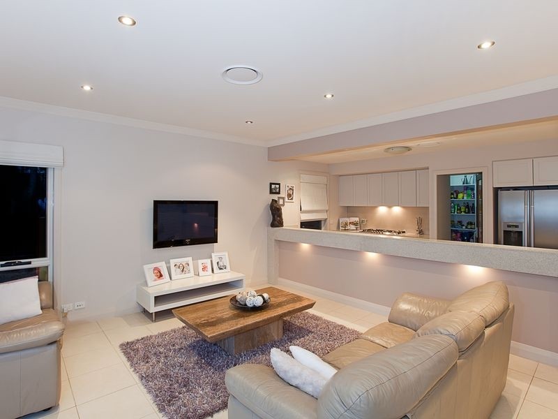 6 Houseman Ave, Kellyville NSW 2155