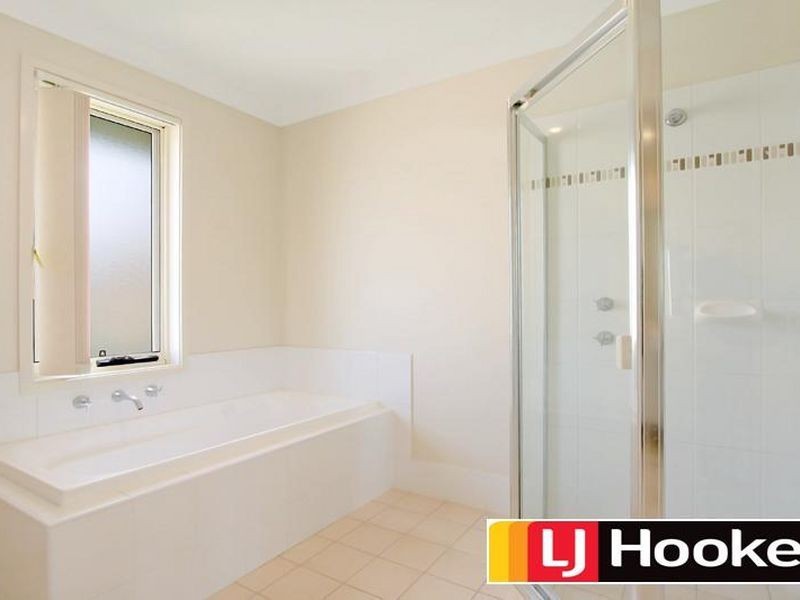 81 Phoenix Ave, Beaumont Hills NSW 2155