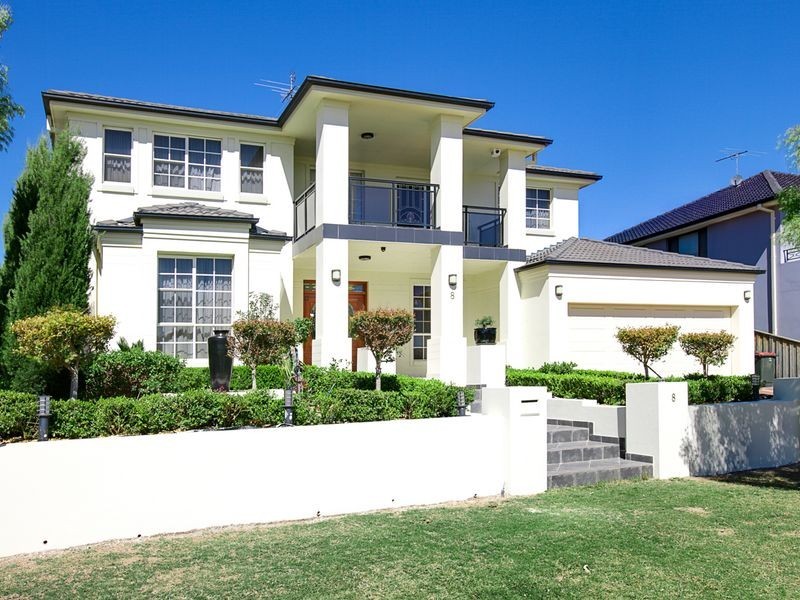 8 Bridgeview Cct, Bella Vista NSW 2153