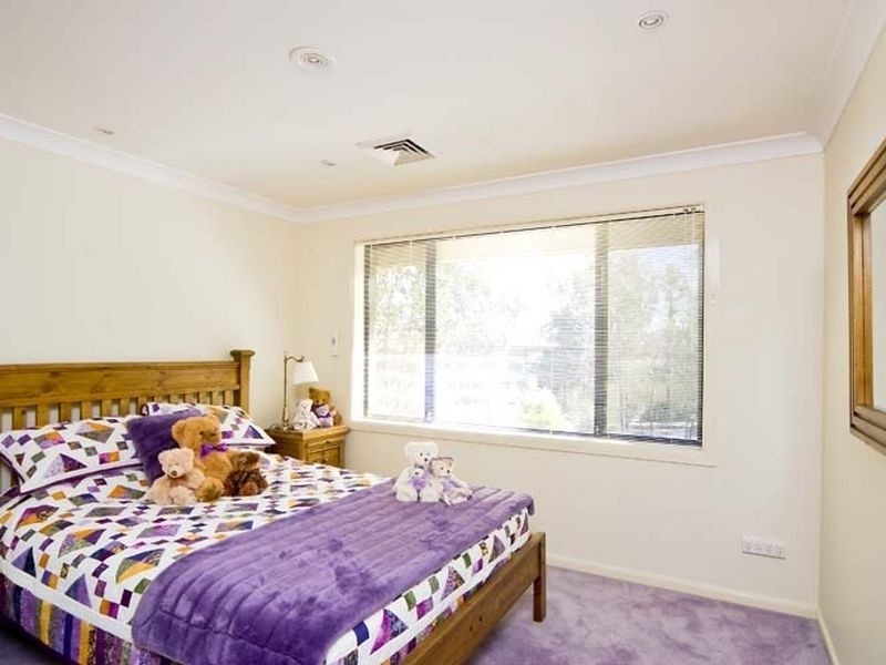 6 Fraser Av, Kellyville NSW 2155