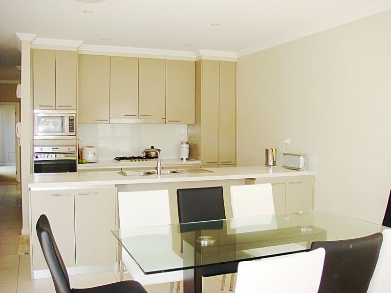 96 Linden Way, Bella Vista NSW 2153