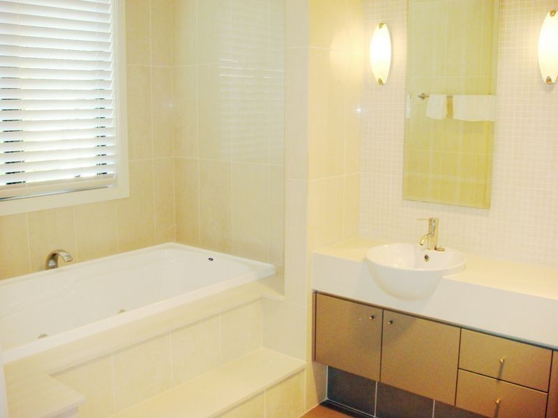 96 Linden Way, Bella Vista NSW 2153