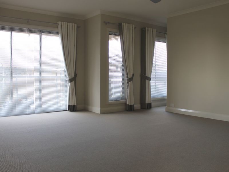 11 Hector Crt, Kellyville NSW 2155