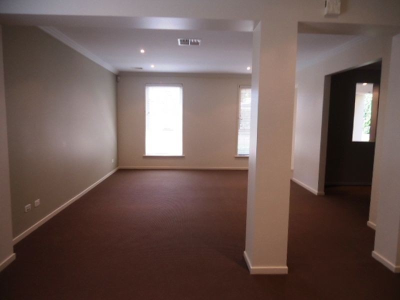 39 Greyfriar Place, Kellyville NSW 2155