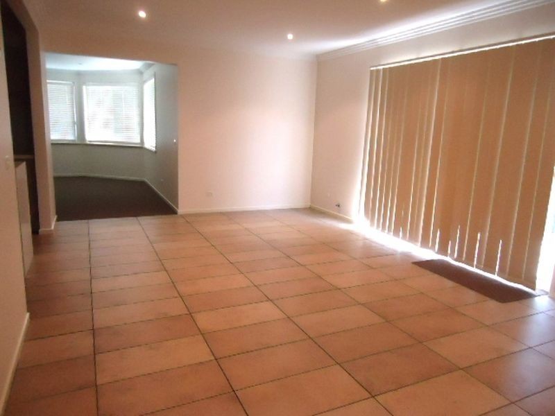 39 Greyfriar Place, Kellyville NSW 2155