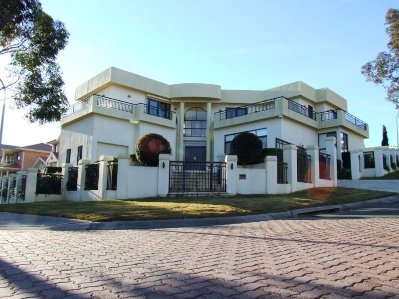 60 Crestview Dr, Glenwood NSW 2768