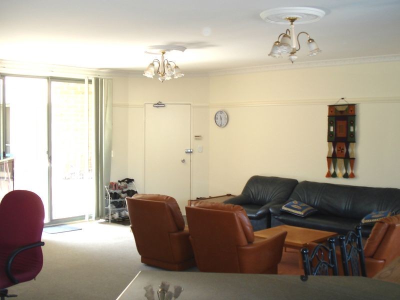 4/1-3 Park Ave, Westmead NSW 2145