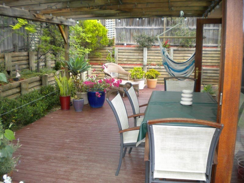 15 Garrett Way, Glenwood NSW 2768