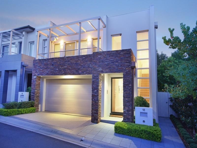 18 Waterstone Cr, Bella Vista NSW 2153