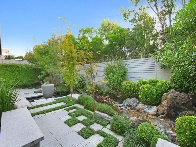 18 Waterstone Cr, Bella Vista NSW 2153