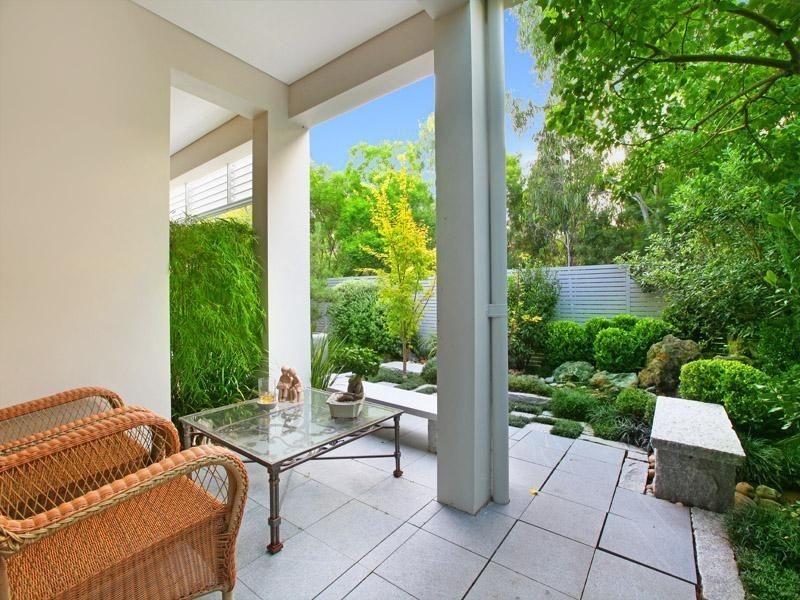 18 Waterstone Cr, Bella Vista NSW 2153
