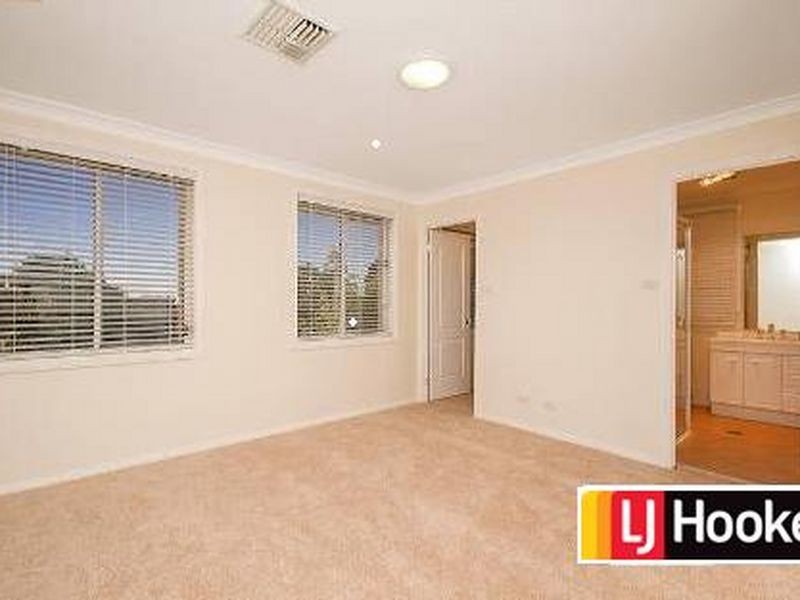 9 Aberdour Ave, Rouse Hill NSW 2155