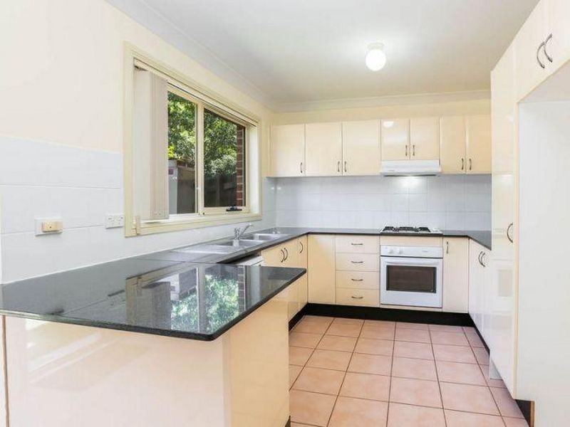 3/32 Edward Street, Baulkham Hills NSW 2153